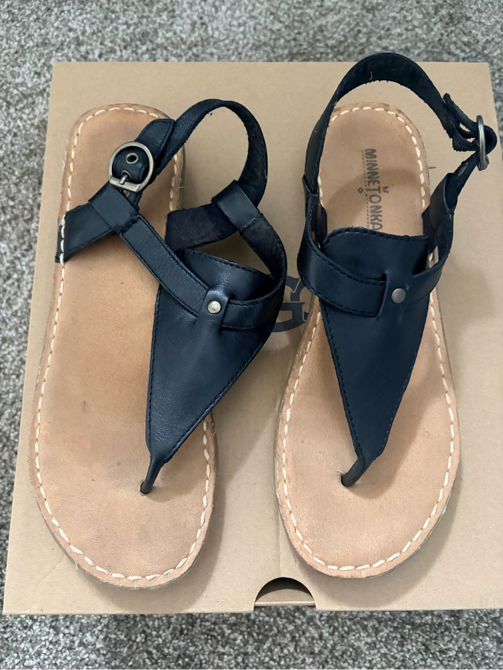 Minnetonka Black Leather T-Strap Thong Sandals